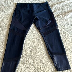 EUC RBX blue work out crop pants
